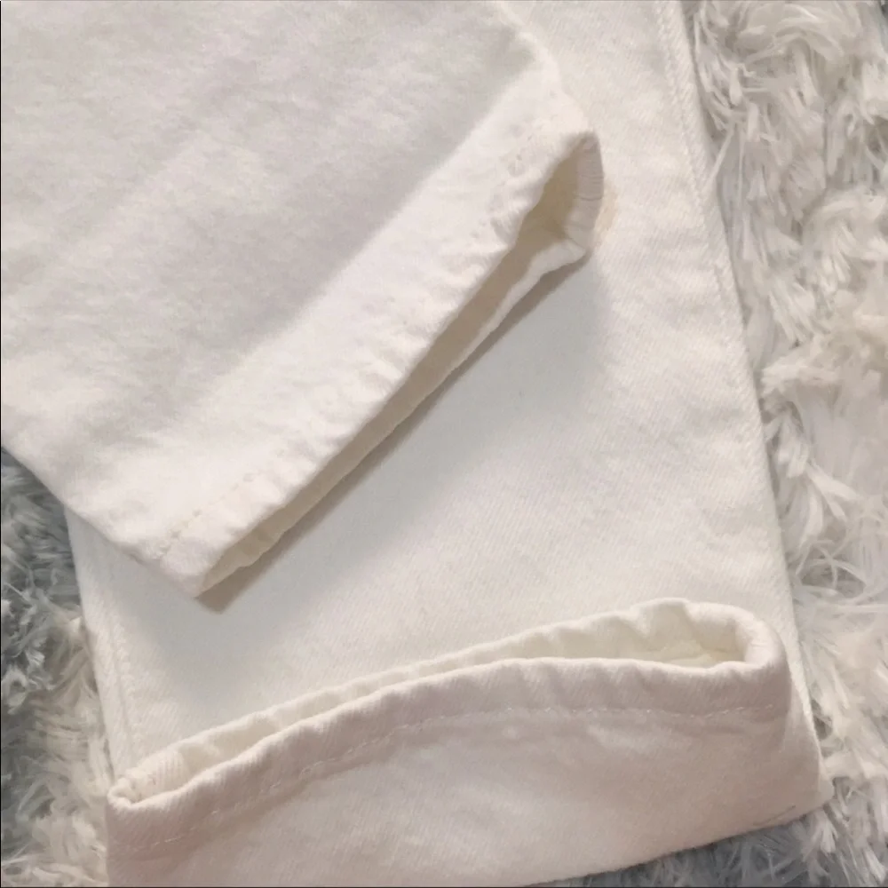 NWT 501 Levi’s white jeans. - Picture 13 of 16